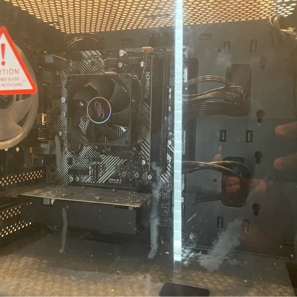 IBUYPOWER PC, RARELY USED - Picture 4 of 4